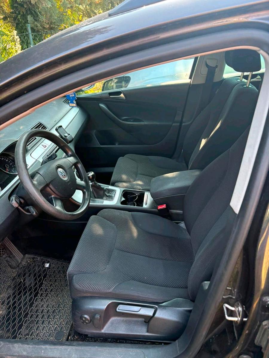 Volkswagen Passat 2009 — photo 10