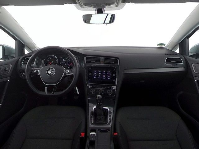 Fahrzeugabbildung Volkswagen Golf VII Variant TSI Comfortline Climatronic PDC