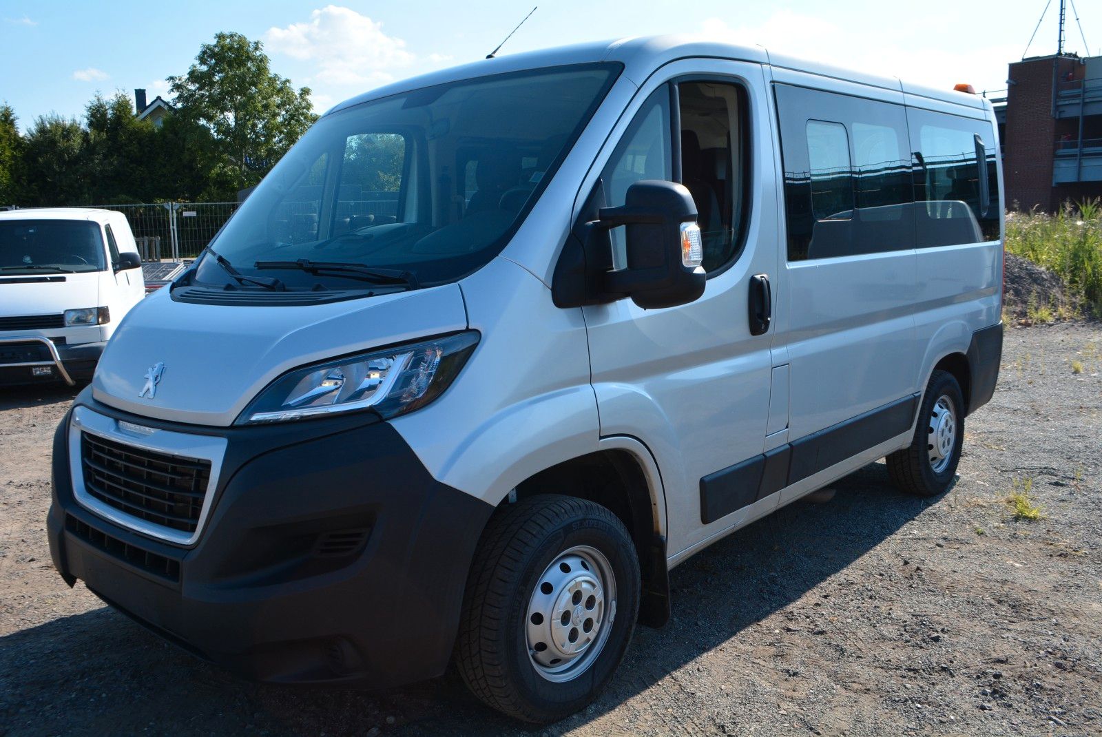 Peugeot Boxer Kombi 330 L1H1 Blue-HDi 140