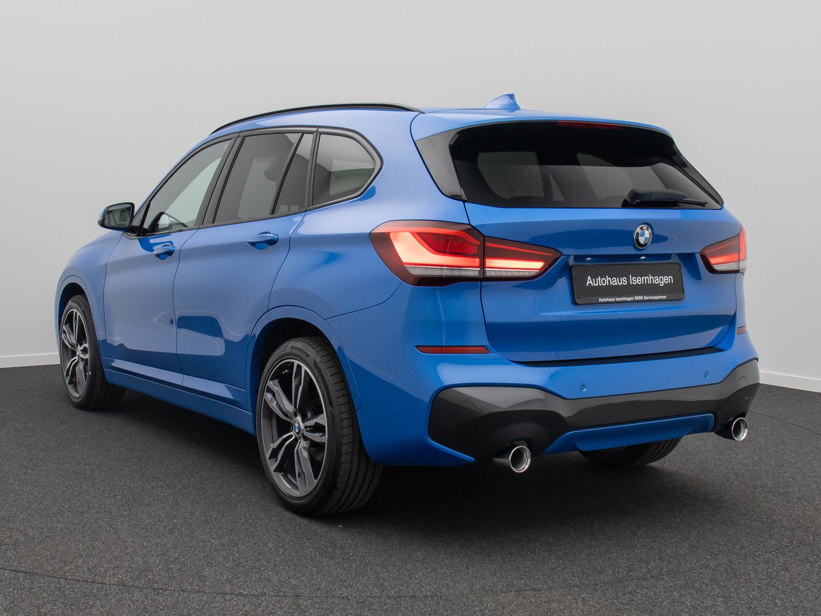 Fahrzeugabbildung BMW X1 sD18d M Sport HUD Memory LED ParkAss Komfort