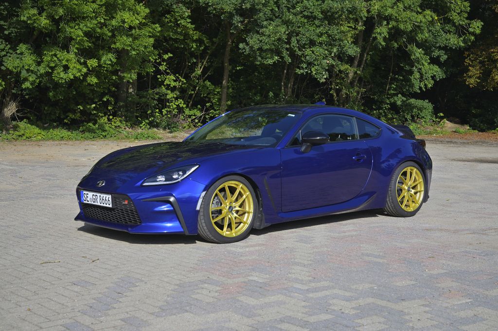Image of Toyota GR86