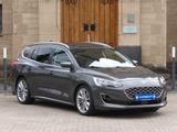 Ford Focus Turnier Vignale*1 HAND*HUP*KEYLES GO*NAVI* - Ford Focus mit Diesel-Antrieb: Leder, Navigationssystem