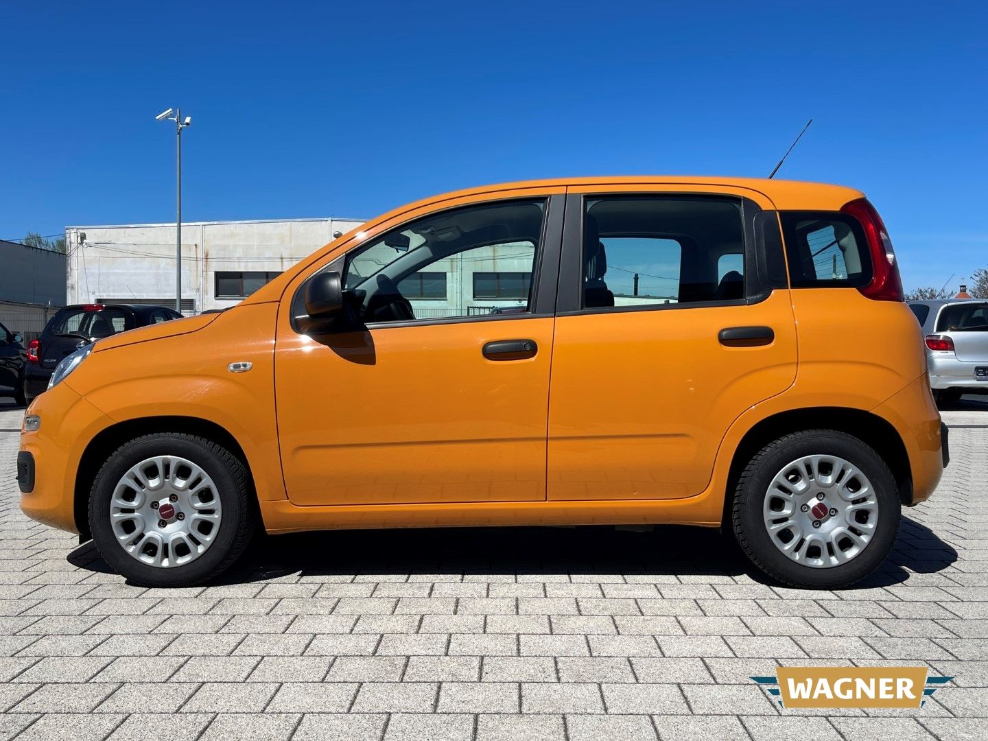 Fahrzeugabbildung Fiat Panda Hybrid Klimaanlage Isofix Tagfahrlicht