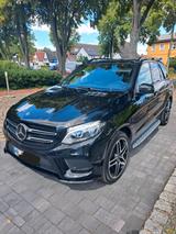 Mercedes-Benz GLE 250d 4 Matic AMG-Line Nightpaket - Mercedes-Benz GLE 250 aus 2018