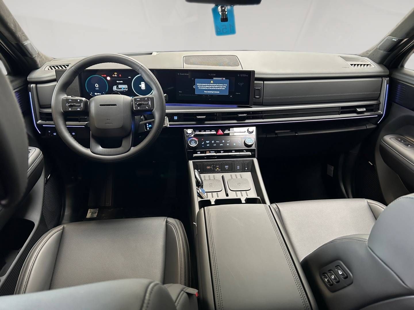 Fahrzeugabbildung Hyundai SANTA FE HEV (MY26) 1.6 T-GDI (239 PS) 6-AT 4WD