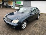 Mercedes-Benz Mercedes C 220  cdi - Mercedes-Benz C 220 aus 2001: Cdi