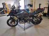 BMW r1250gs - KICKSTARTER