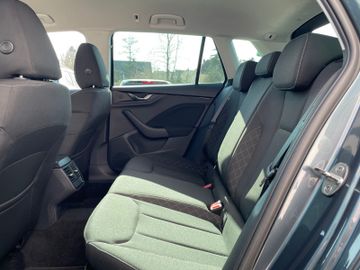 Fahrzeugabbildung SKODA Kamiq 1.0 TSI Ambition DSG Navi DAB Virtuell uvm