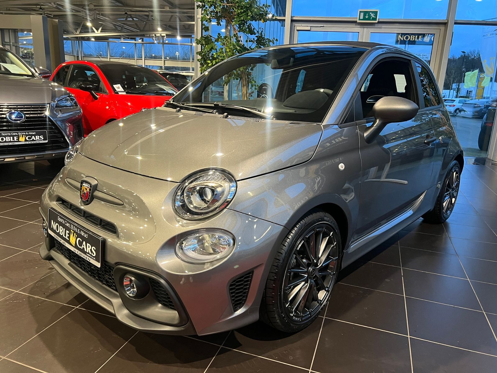 Fahrzeugabbildung Abarth 595C T-Jet NAV DAB PDC ALU