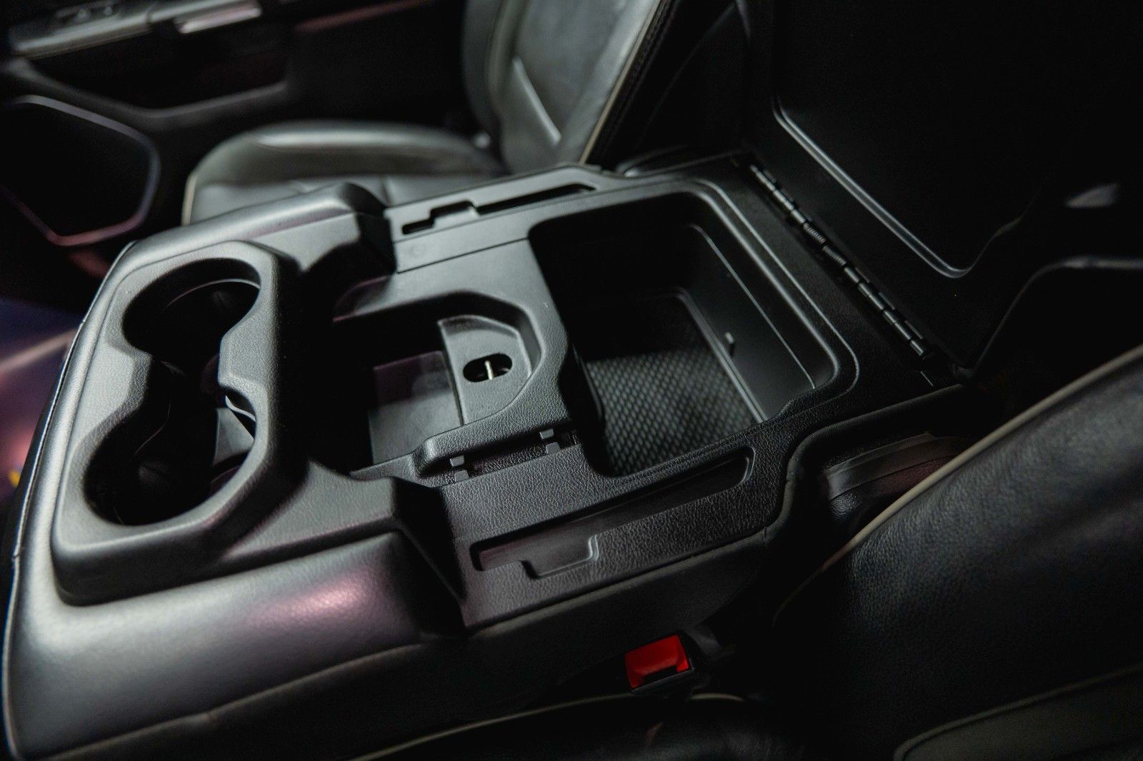 Fahrzeugabbildung Dodge RAM 5.7 V8 HEMI 4x4 LARAMIE Offroad Night LED