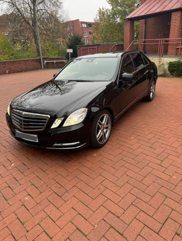 Mercedes-Benz E 350 CDI Voll Ausgestattet.