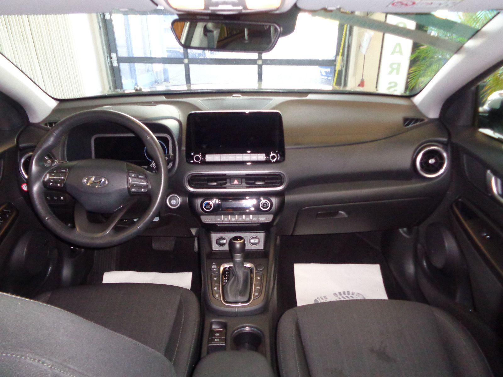 Fahrzeugabbildung Hyundai Kona Prime 2WD / LED / KAMERA / NAVI / 1. Hand