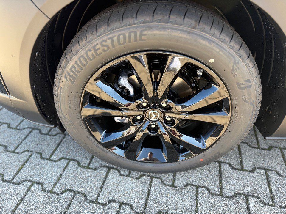 Mazda CX-30 2.5L e-SKY-G 140 Homura imagem 3