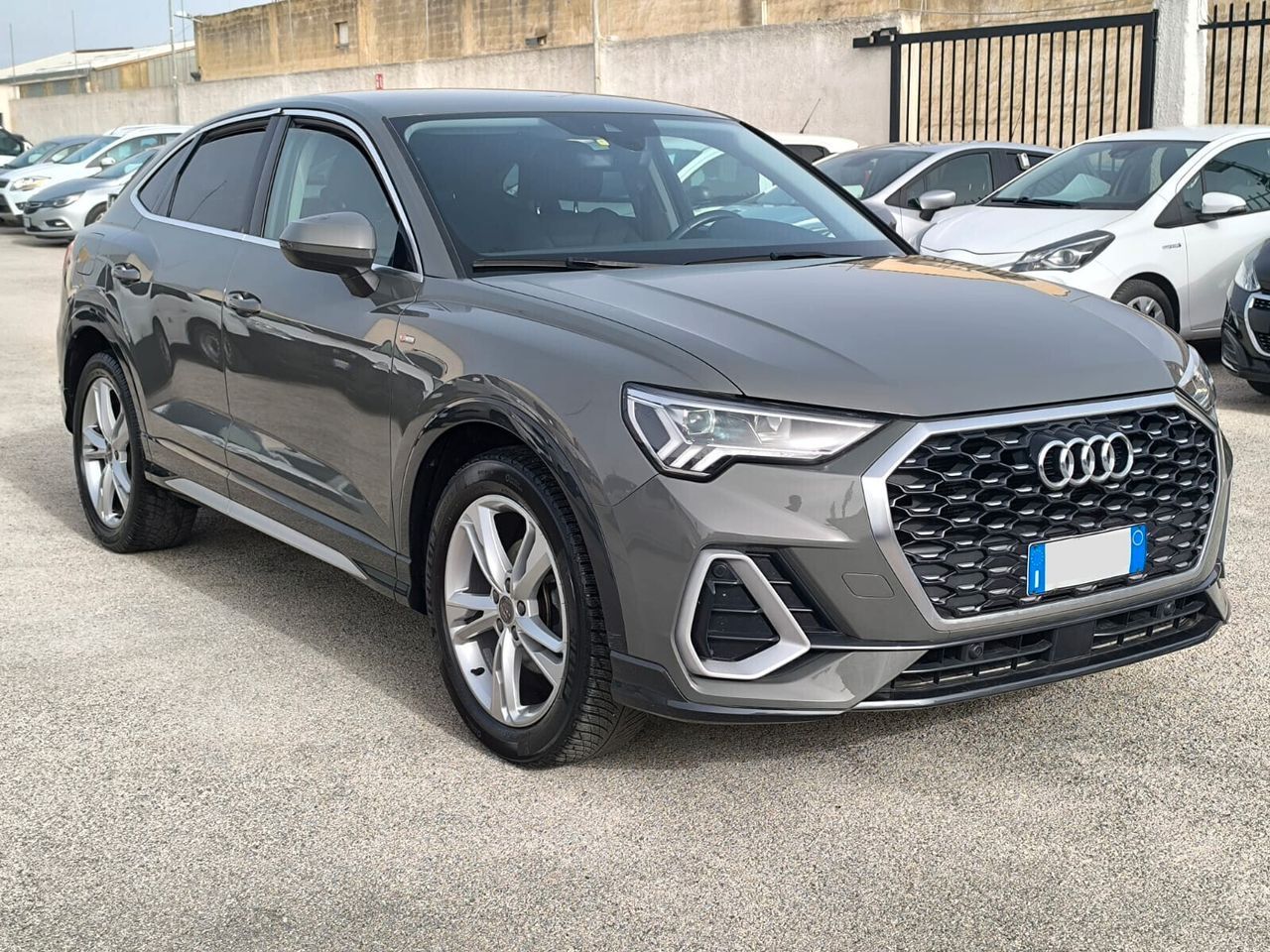 Audi AUDI Q3 SPB 35 S tronic S line 2.0 TDI 150 CV 20 imagem 3