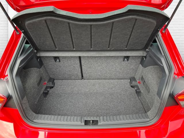 Fahrzeugabbildung SEAT Ibiza FR Black Edition 1.0 TSI KLIMA LED NAVI LE