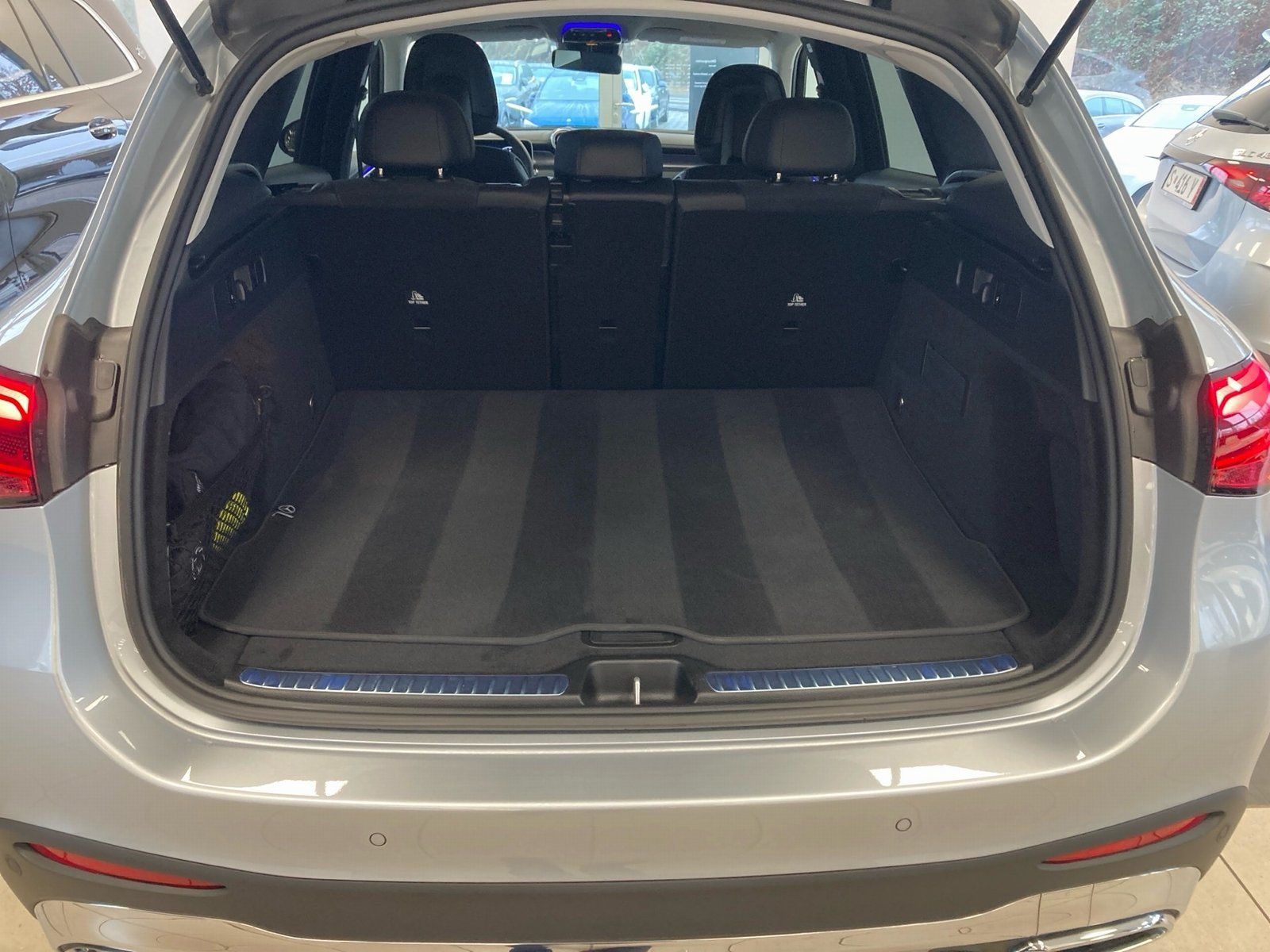 Fahrzeugabbildung Mercedes-Benz GLC 200 4M AMG*AHK*Distronic*360°*Totwink*Memor*