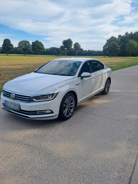 Image of Volkswagen Passat