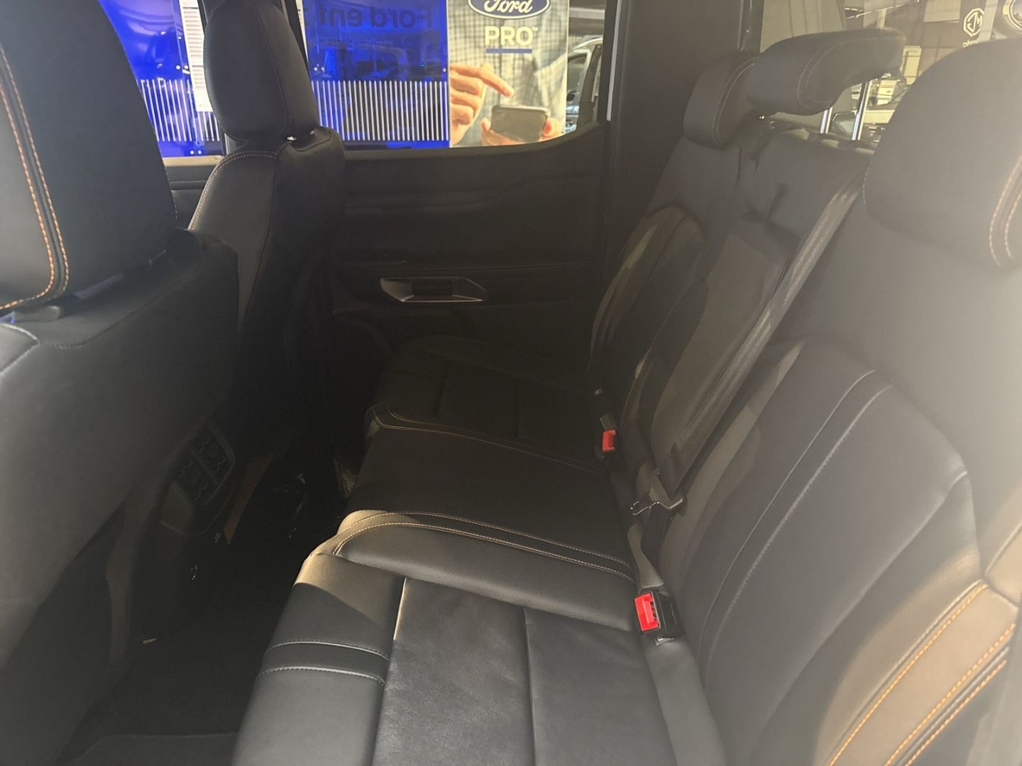 Fahrzeugabbildung Ford Ranger Wildtrak e-4WD DoKa AHK Navi Leder Digita