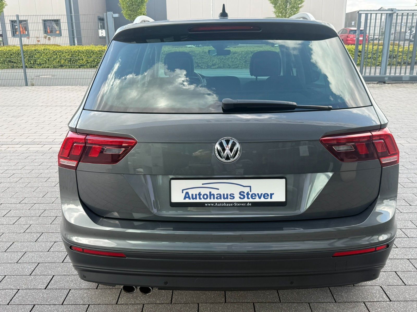 Fahrzeugabbildung Volkswagen Tiguan IQ.DRIVE Start-Stopp