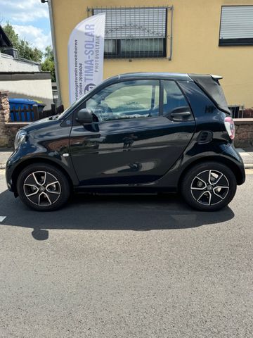 Smart ForTwo Cabrio schwarz 22KW Bordlader