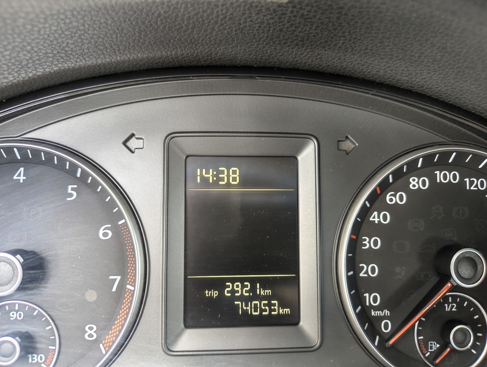 Fahrzeugabbildung Volkswagen Golf VI Plus Comfortline 1.4 TSI DSG + SHZ + A/C