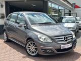 Mercedes-Benz B 180 B -Klasse B 180*AUTOMATIK*TÜV NEU*AHK* - Mercedes-Benz B-Class aus 2009