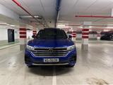 Volkswagen  3.0 V6 TDI  4MOT . R-Line Standh *Pano*head-up - VW Touareg in Mainz