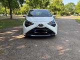 Toyota Aygo (X) 1,0-l-VVT-i Team Deutschland Team D... - Toyota Aygo (X) in Krefeld
