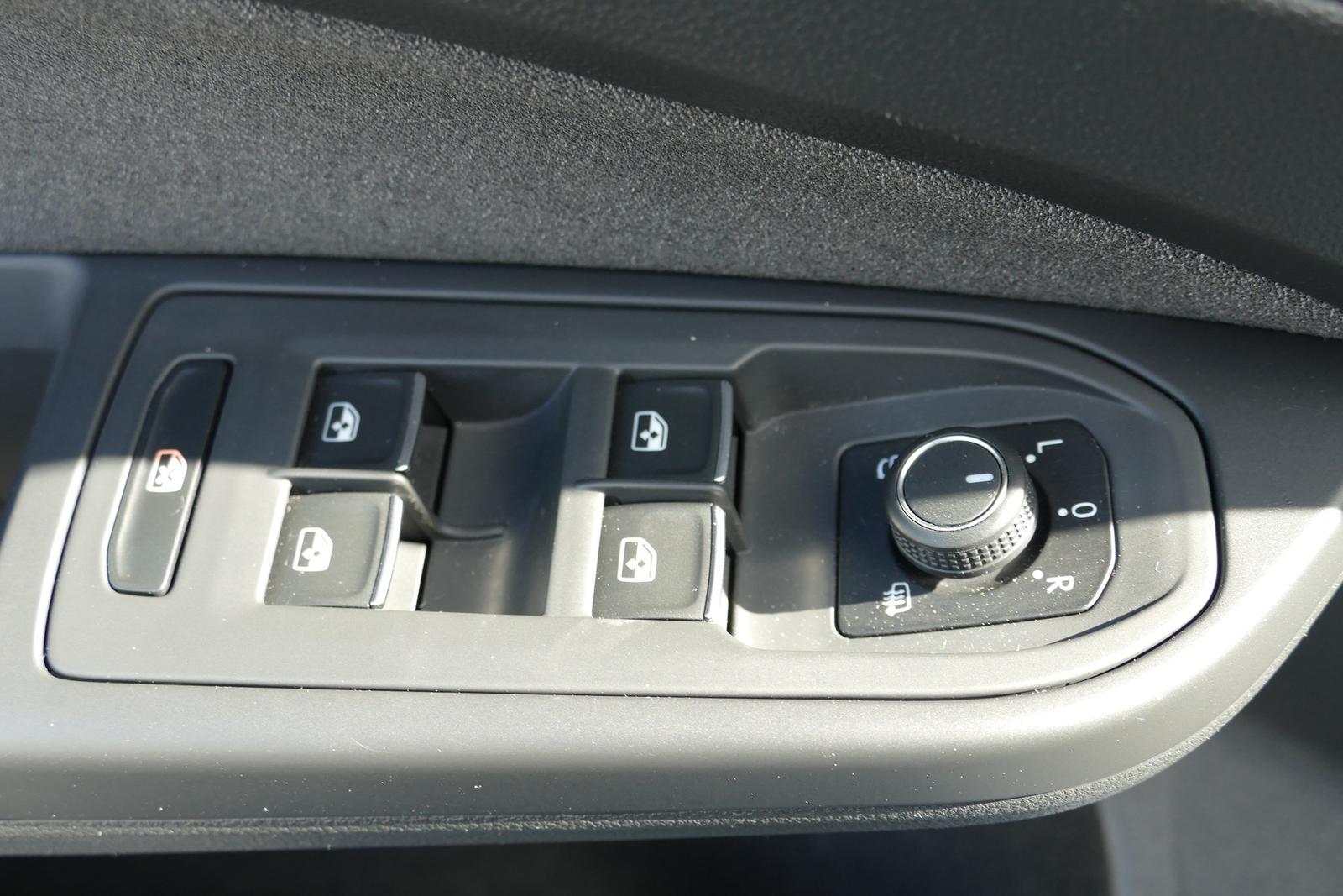 Volkswagen Golf VIII Variant 1.5 TSI Life LED ACC Tempomat, миниатюра 19