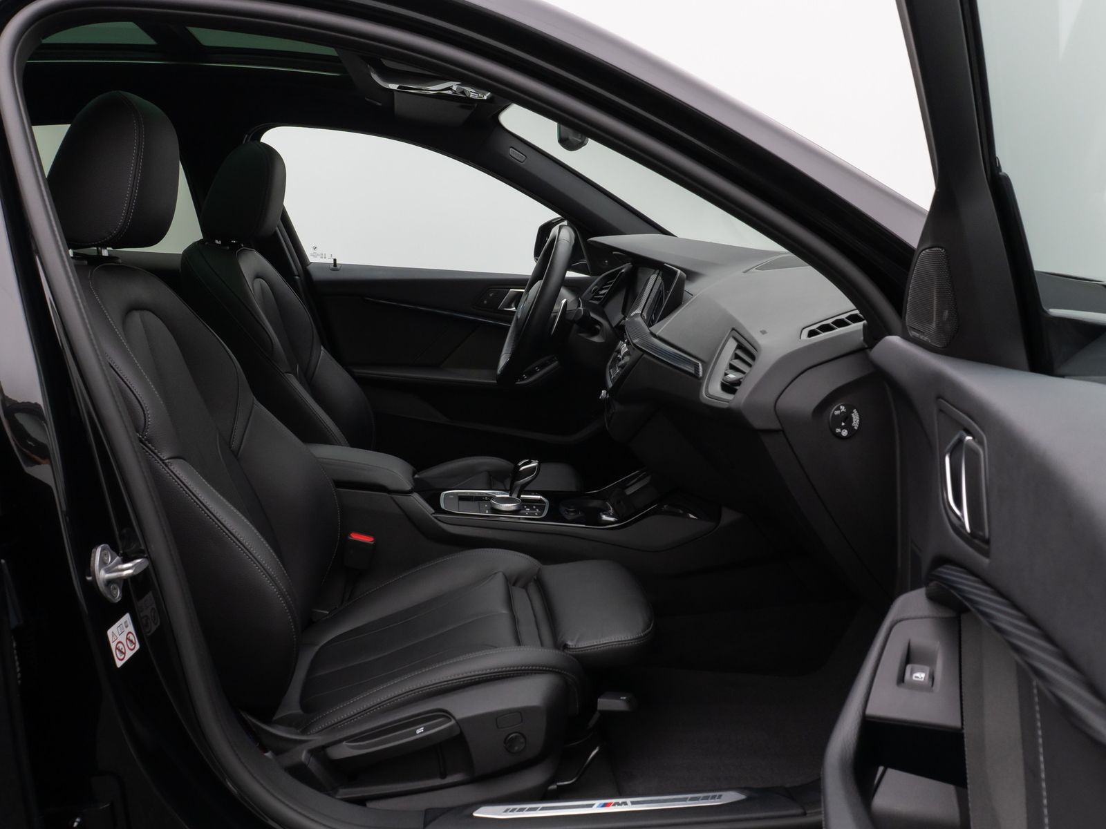 Fahrzeugabbildung BMW 120i M Sport Pro Panorama Kamera DAB H/K Komfort
