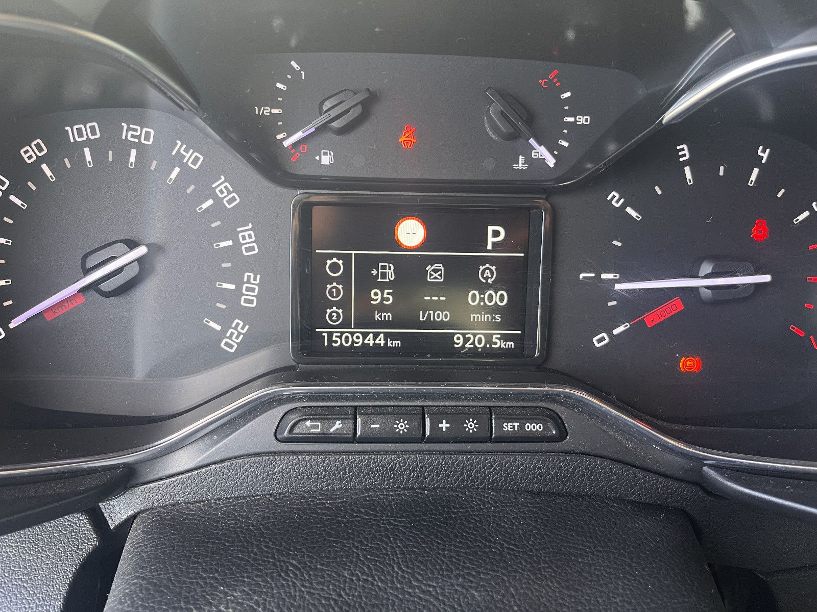 Fahrzeugabbildung Citroën Berlingo Feel M 1.5 Automatik