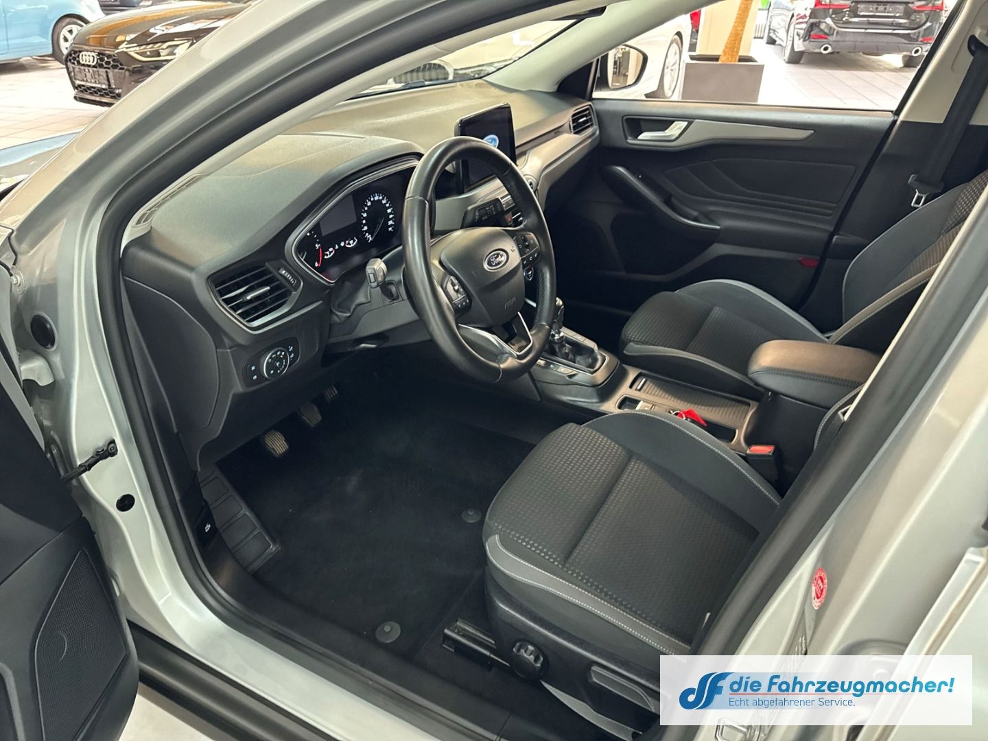 Fahrzeugabbildung Ford Focus Turnier Cool & Connect Navi LED Apple CarP