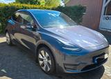Tesla Model Y Hinterradantrieb RWD Midnight Silver  - Tesla Model Y: Von Privat