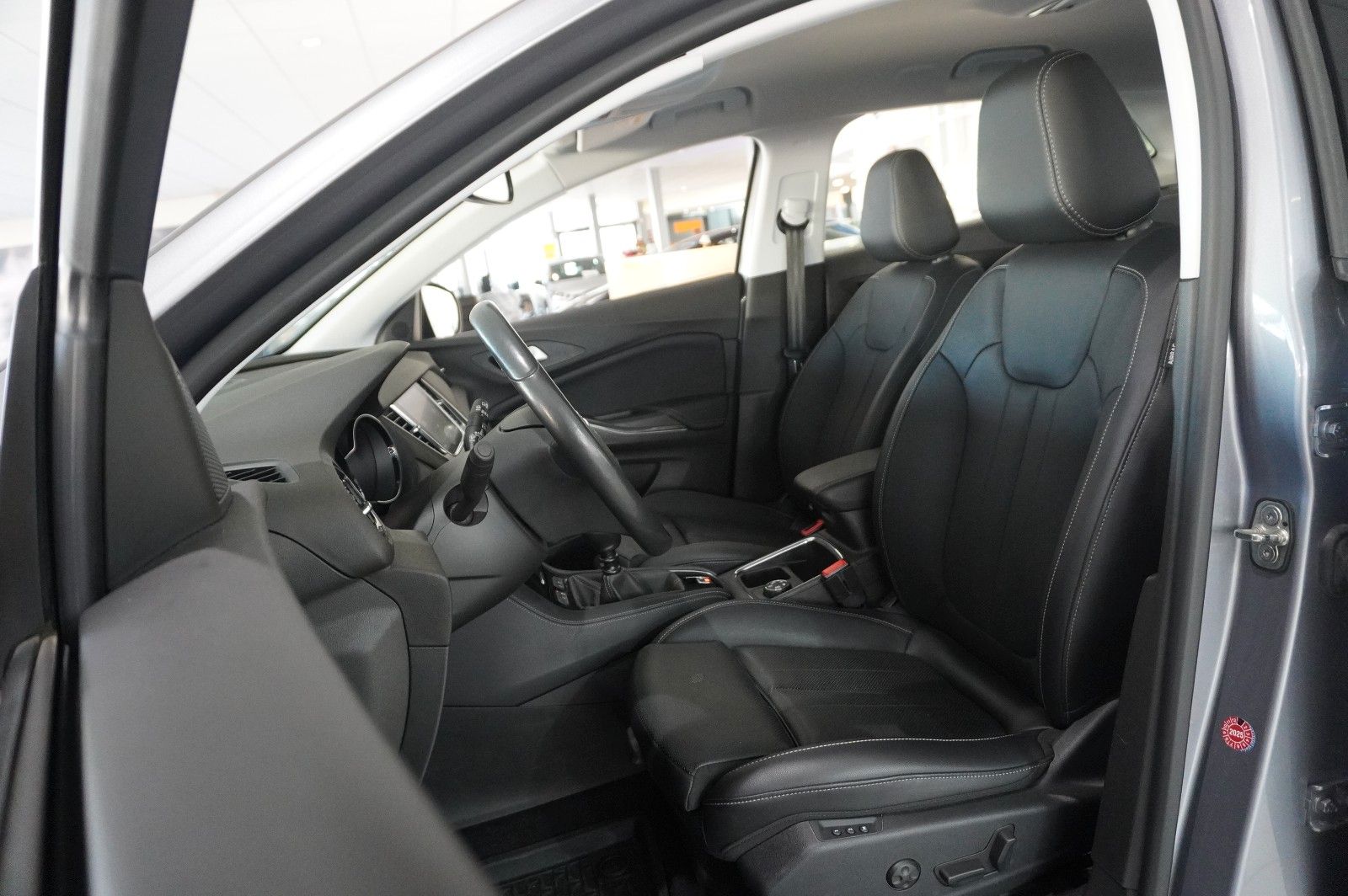 Fahrzeugabbildung Opel Grandland 1.5D ELEGANCE NAVI/LED/KAMERA/SPORT/SH