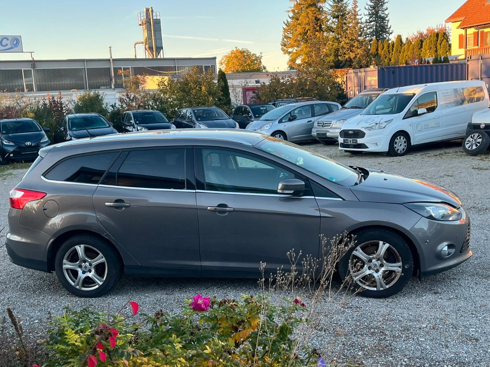 Ford Focus 2013 — engine 1.596 cm³, 150 HP (110kW)