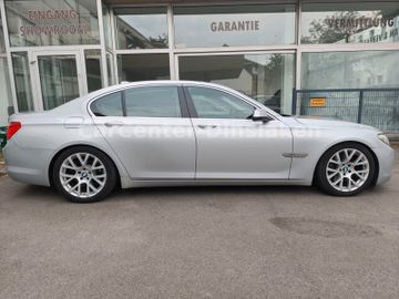 BMW 730 - 4