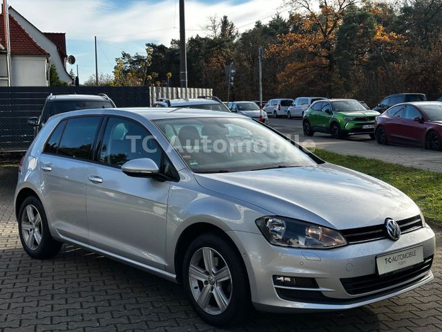 Volkswagen GOLF VII LIM.1.2 TSI NAVI PDC TEMPO SITZHZ E5