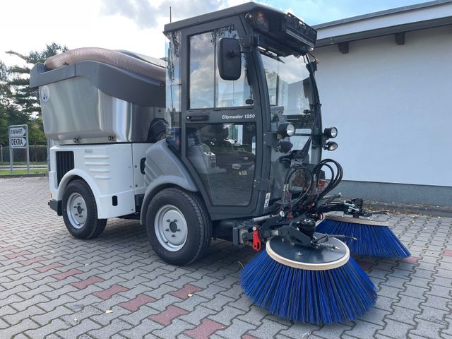 Hako Hako Citymaster 1250 4x4 Kehrmaschine