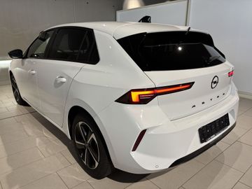 Fotografie 12 des Opel Astra 1.2 Turbo GS