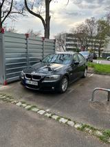 BMW 318i  E90/ Injektor neu, Service,Reifen neu  - BMW 318: 318i E90