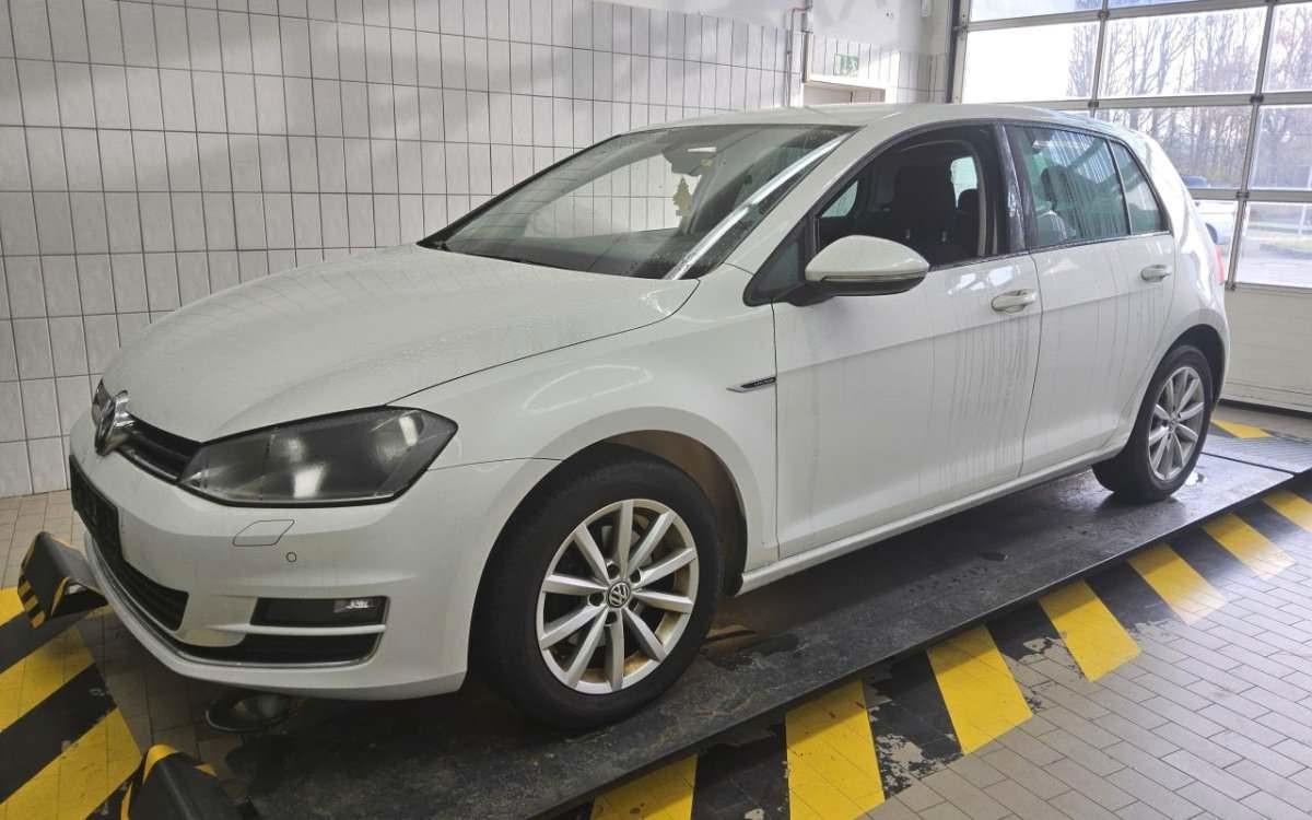 Volkswagen Golf 1.6 TDI BlueMotion Technology Lounge