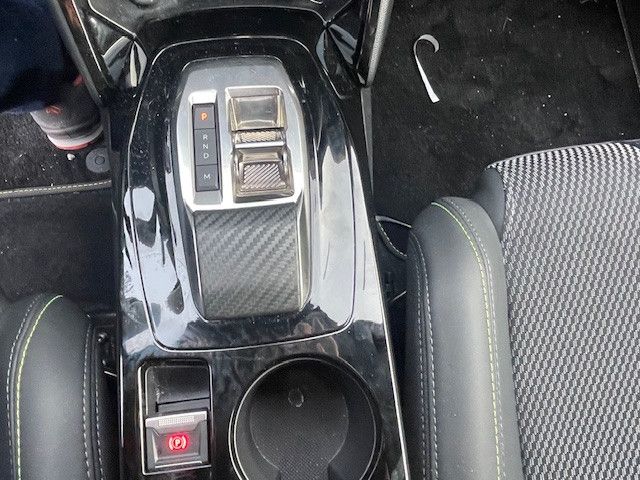 Fahrzeugabbildung Peugeot 2008 GT MHEV 145 e-DSC+Navi+Sitzhzg.+Apple+And