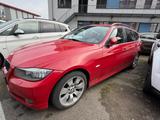 BMW 325d touring - rote BMW 325
