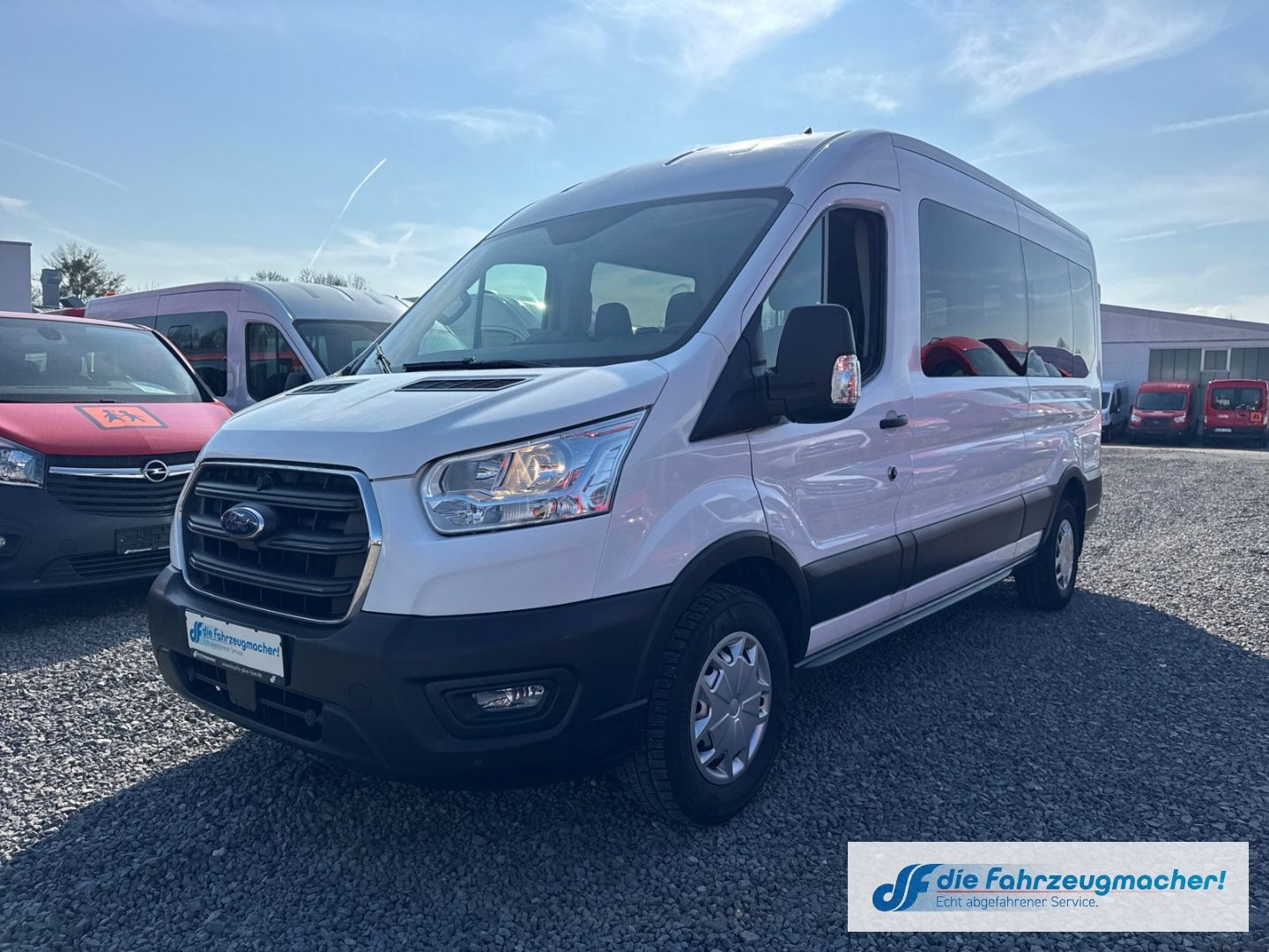 Fahrzeugabbildung Ford Transit Kombi 350 L3 Trend Lift Temp Tel.-Vorb.