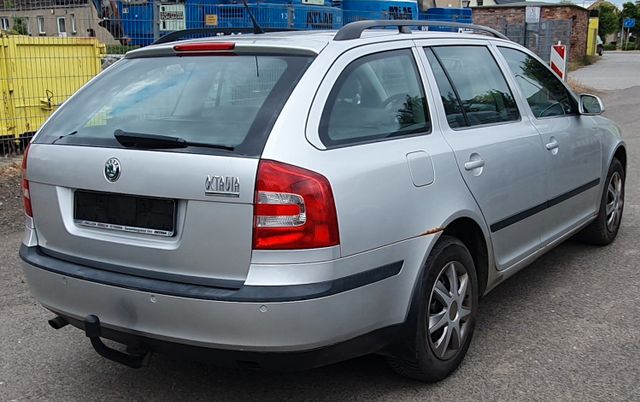 Skoda Octavia 1.6 BENZIN EURO 4 KLIMA !!!