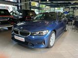 BMW 318 i Advantage |Automatik|ServiceVertrag|Faceli - BMW 318 in Frankfurt (Main)