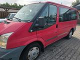 Ford ford Transit 9 sitzer - Ford Tourneo aus 2011