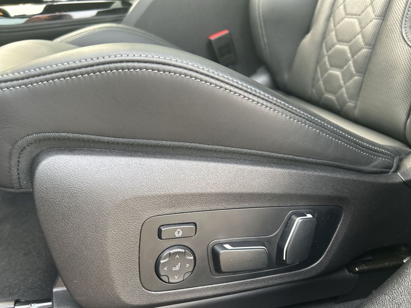 Fahrzeugabbildung BMW X4 M Competition Sportabgasanlage Pano Harman/Ka