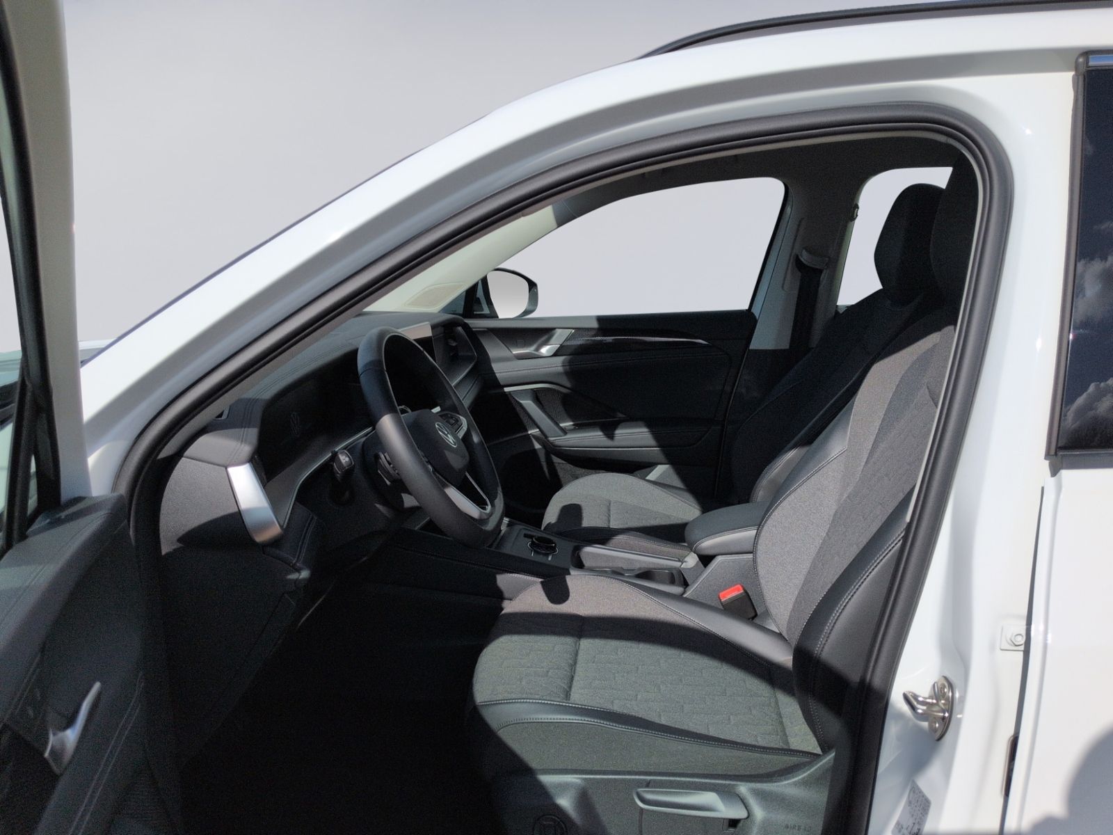 Tayron 1.5 eTSI eHybrid DSG Life AHK+NAVI+DCC