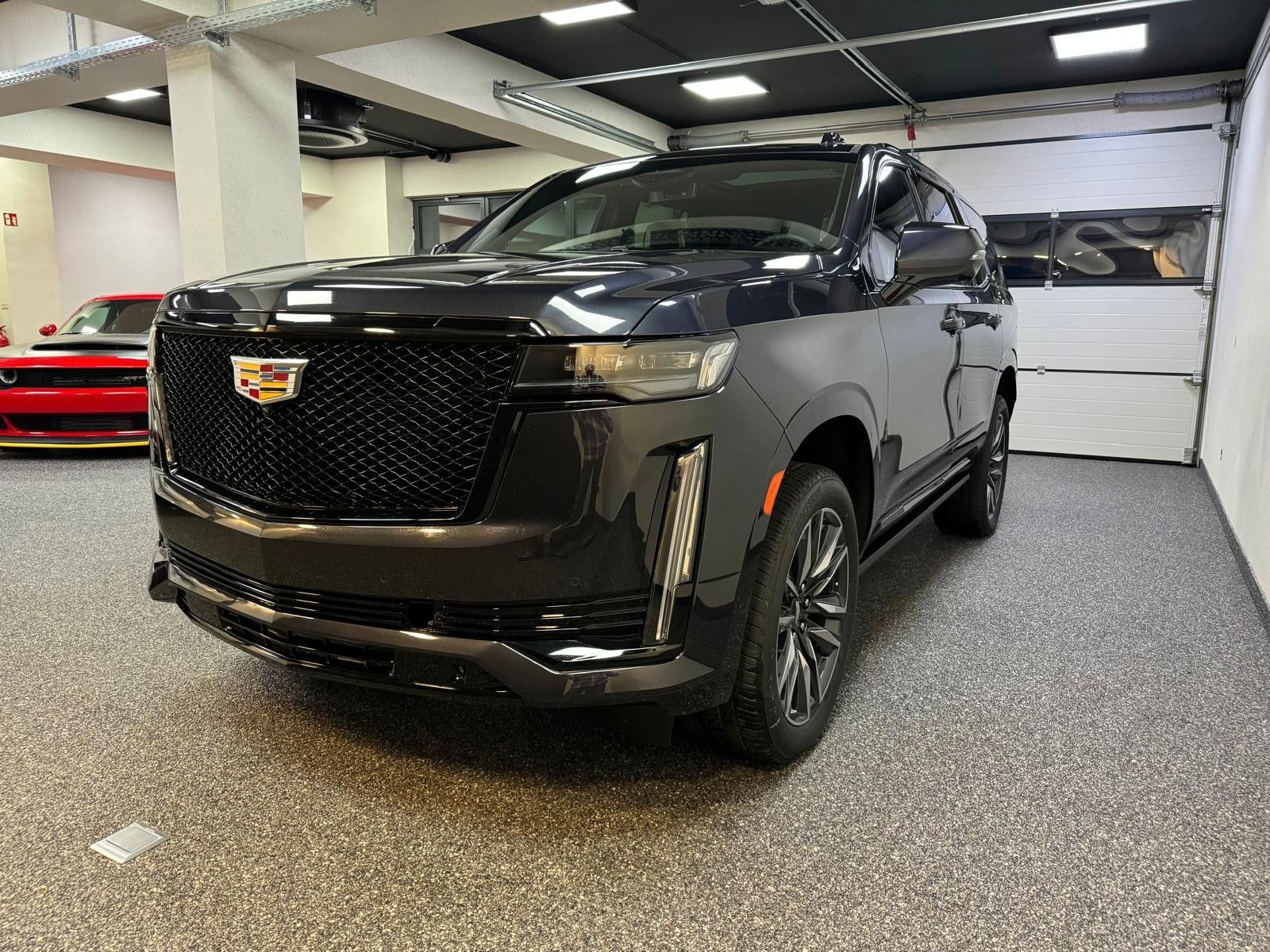 Fahrzeugabbildung Cadillac ESCALADE SPORT-PLATINUM 6.2 V8 -NIGHT VISiON 3 J